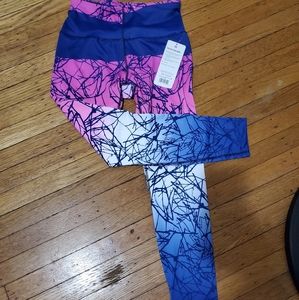 BRAND NEW Layer 8 quick dry leggings, small